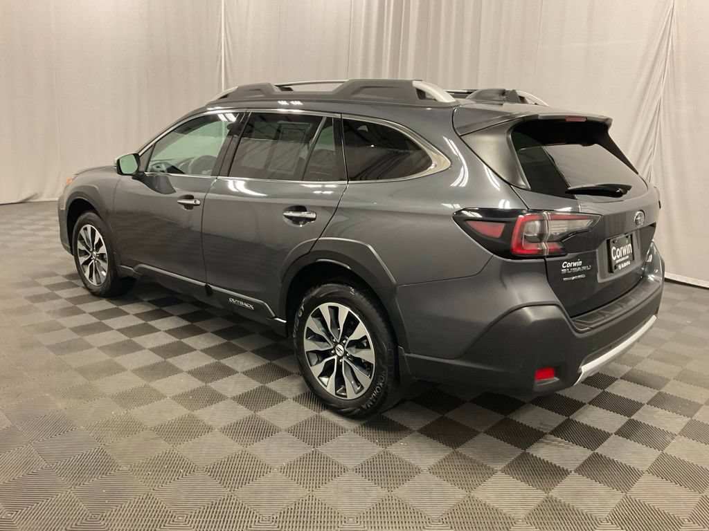 Used 2024 Subaru Outback Touring XT AWD/4WD image 4