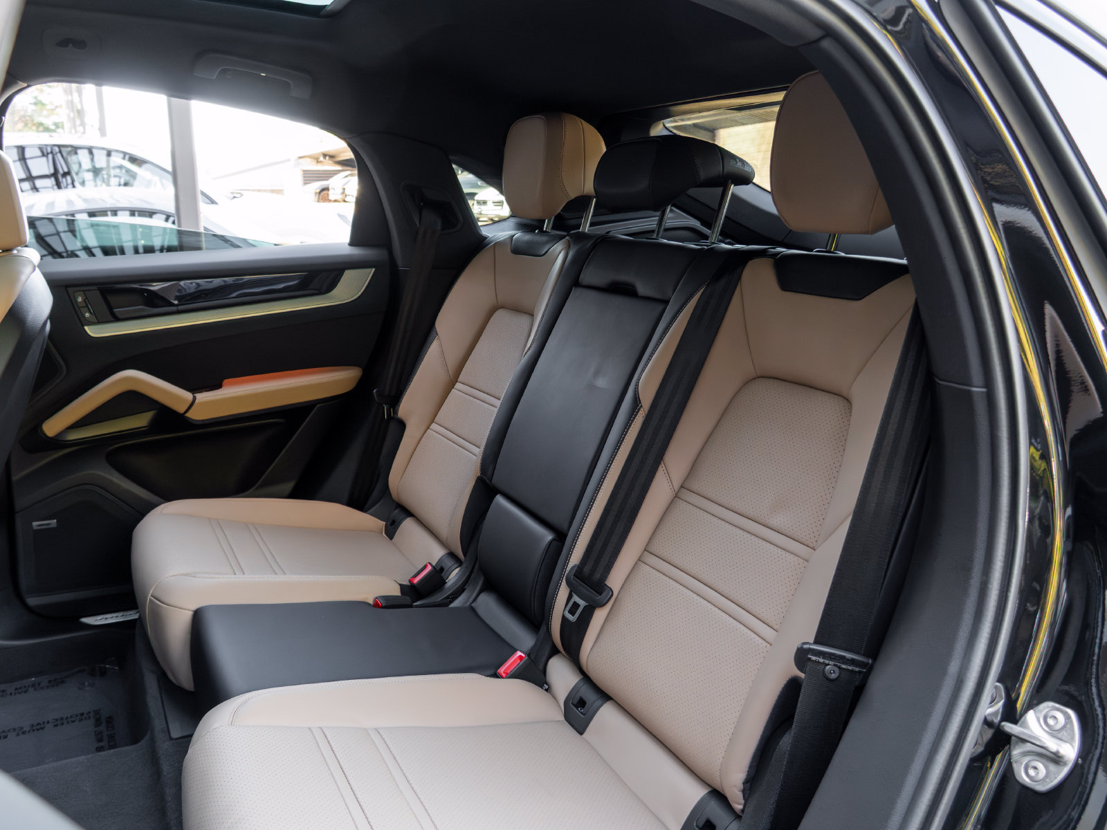 Certified 2026 Porsche Cayenne Coupe AWD/4WD image 46