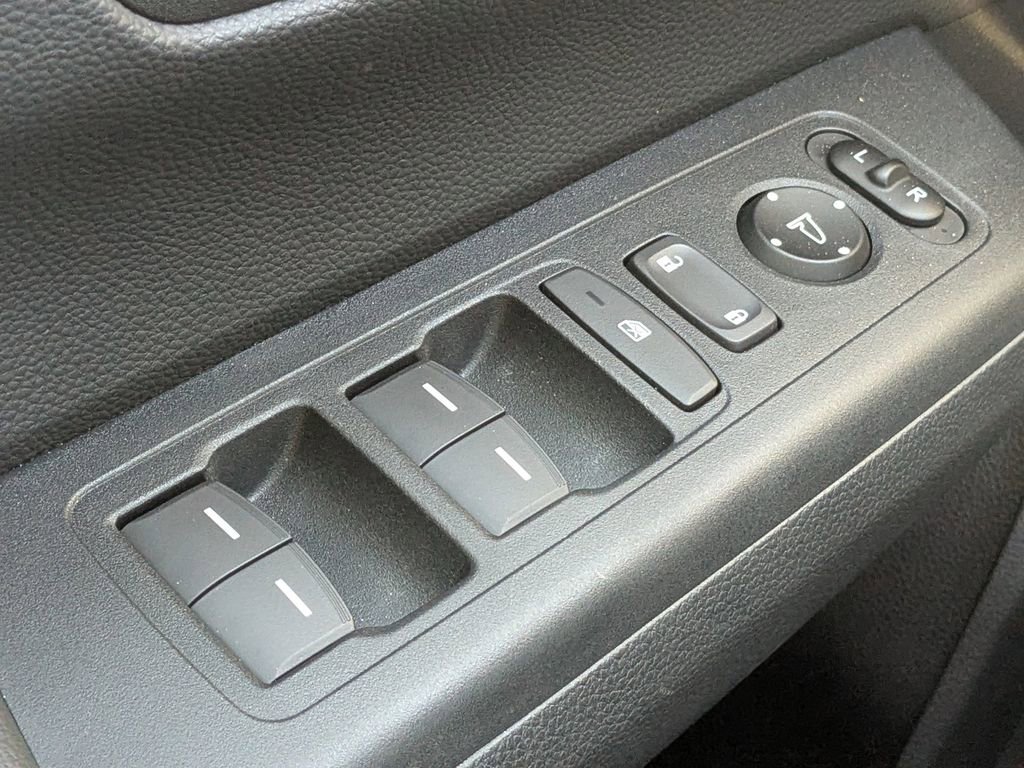 Used 2025 Honda CR-V Sport-L image 26