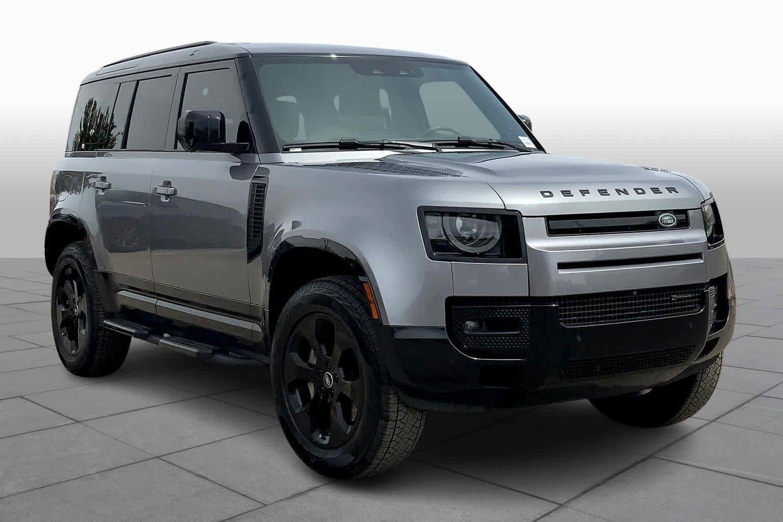Used 2023 Land Rover Defender 110 X-Dynamic SE image 3