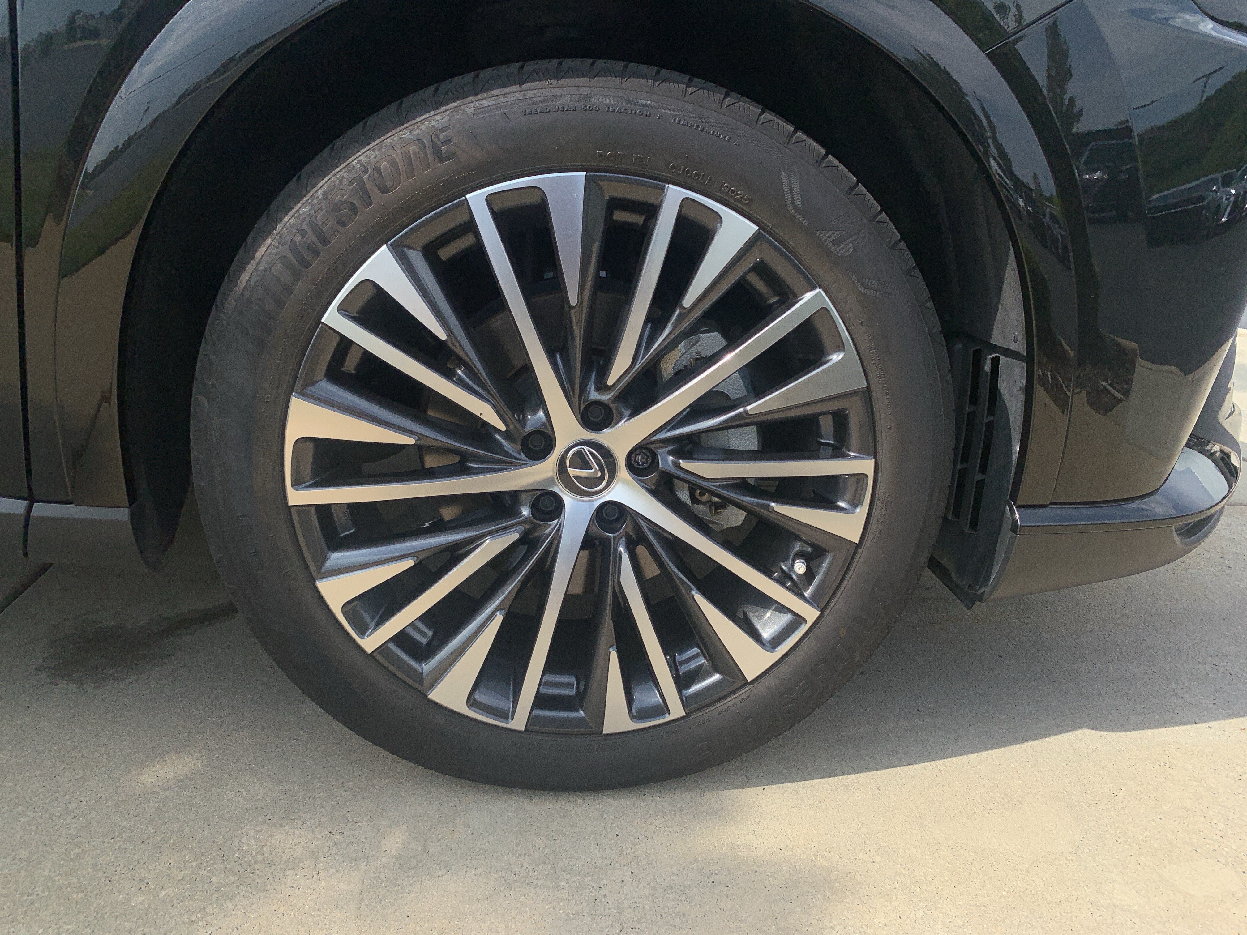Used 2025 Lexus RX 350 Premium Plus w/ Accessory Package (Z1) FWD image 13