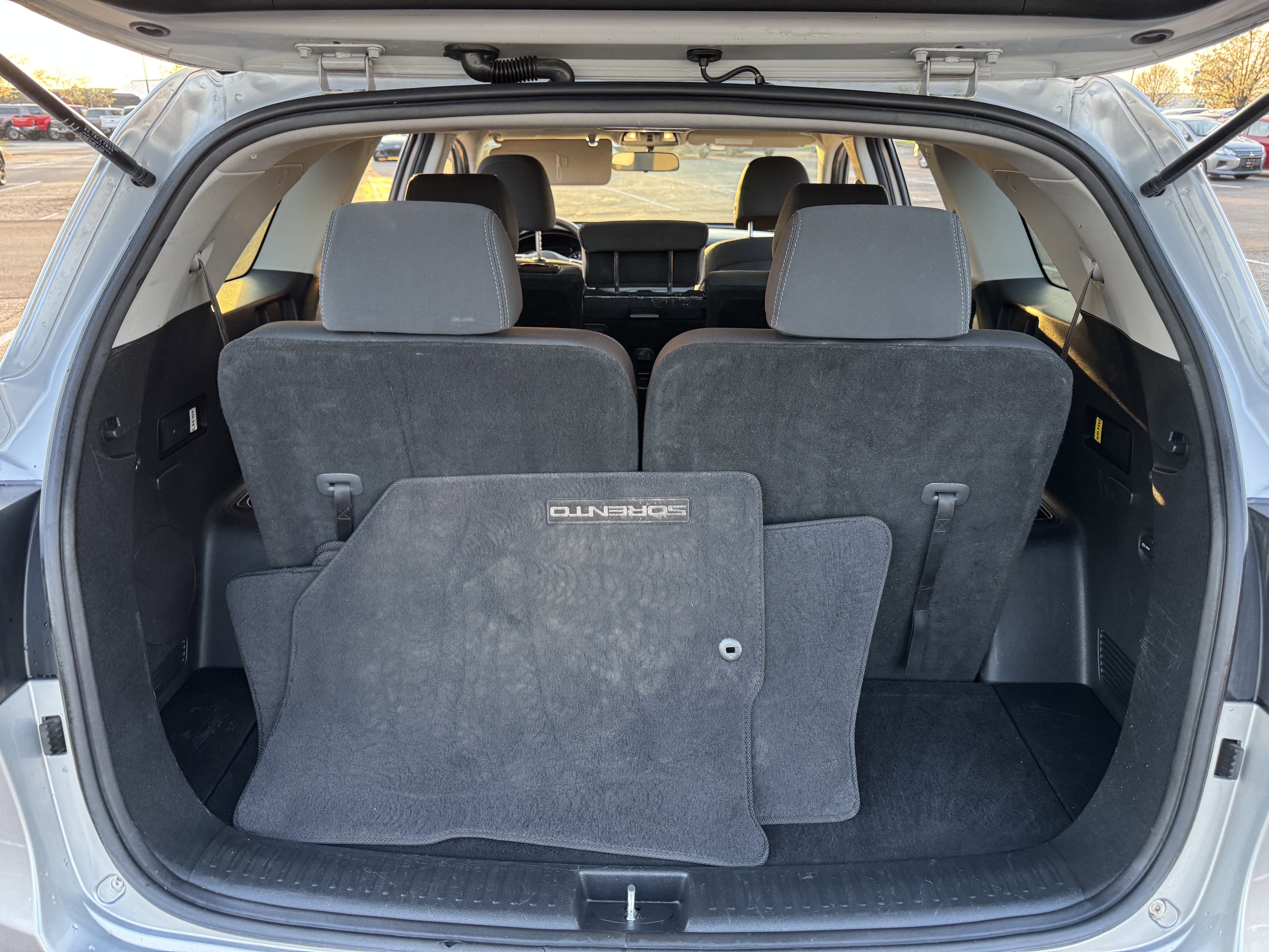 Used 2020 Kia Sorento L image 14