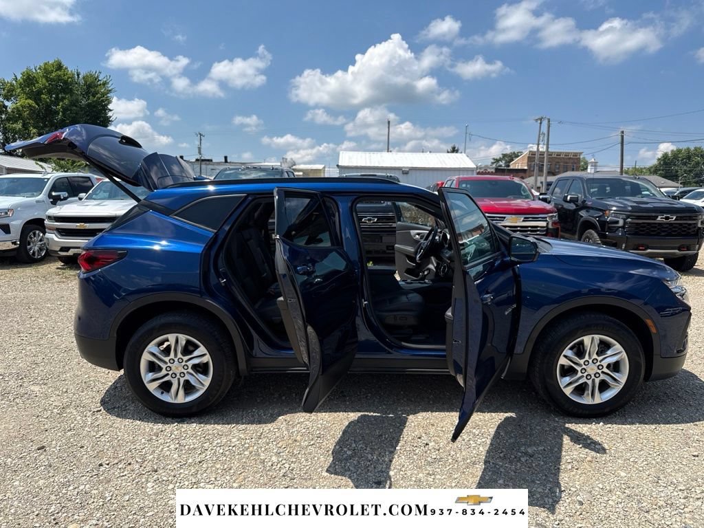 Used 2022 Chevrolet Blazer LT FWD image 37