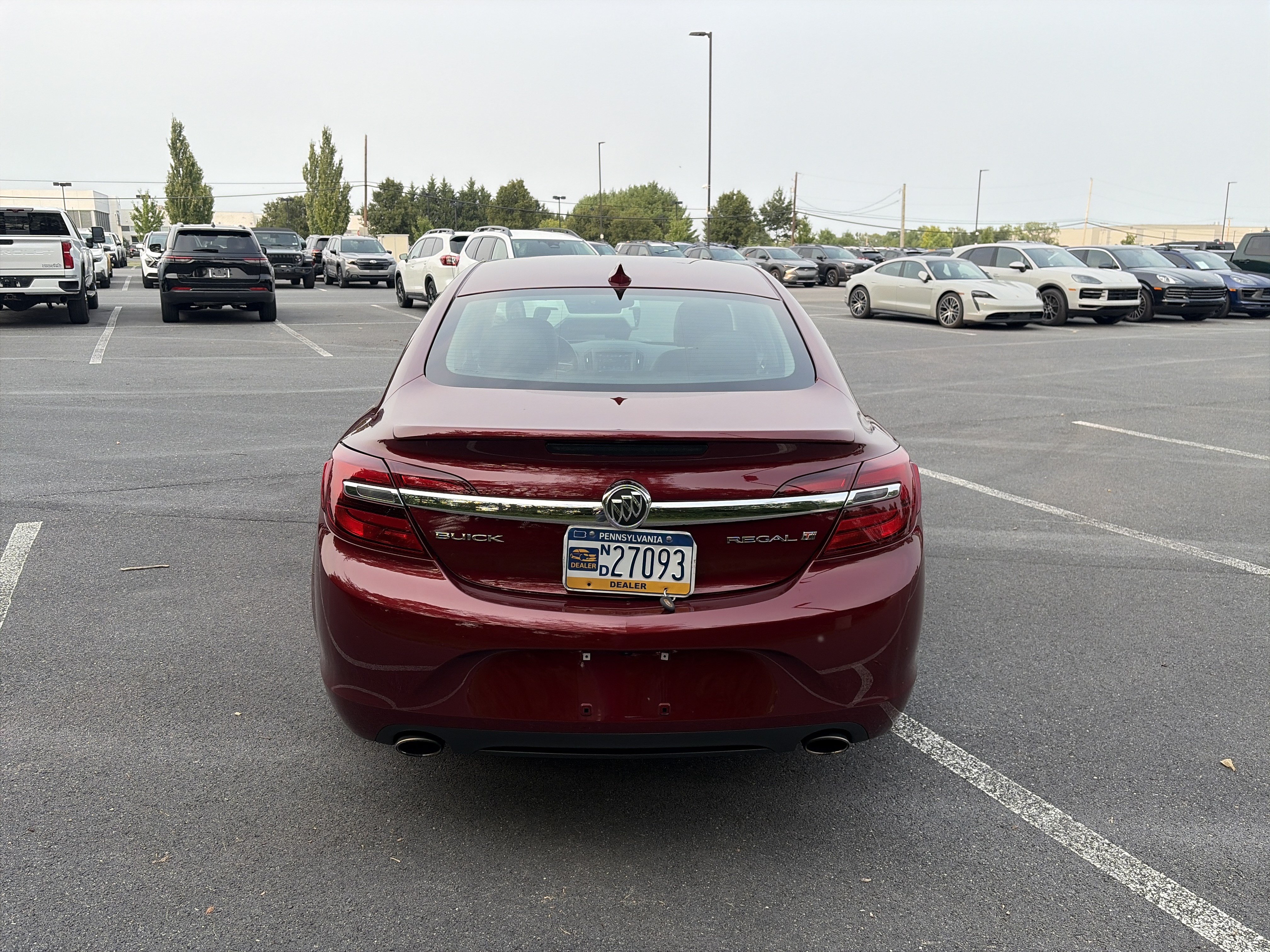 Used 2017 Buick Regal Sport Touring FWD image 6