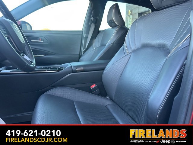 Used 2025 Toyota Crown XLE image 18