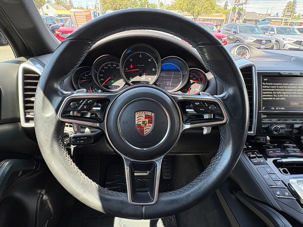 Used 2015 Porsche Cayenne Diesel AWD/4WD image 17