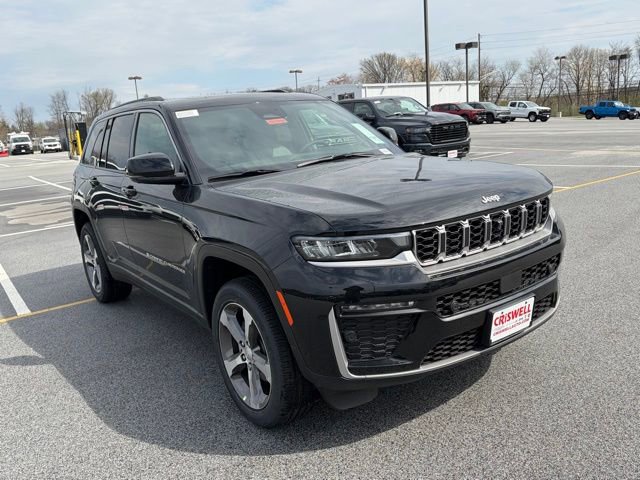 New 2026 Jeep Grand Cherokee Limited AWD/4WD image 2