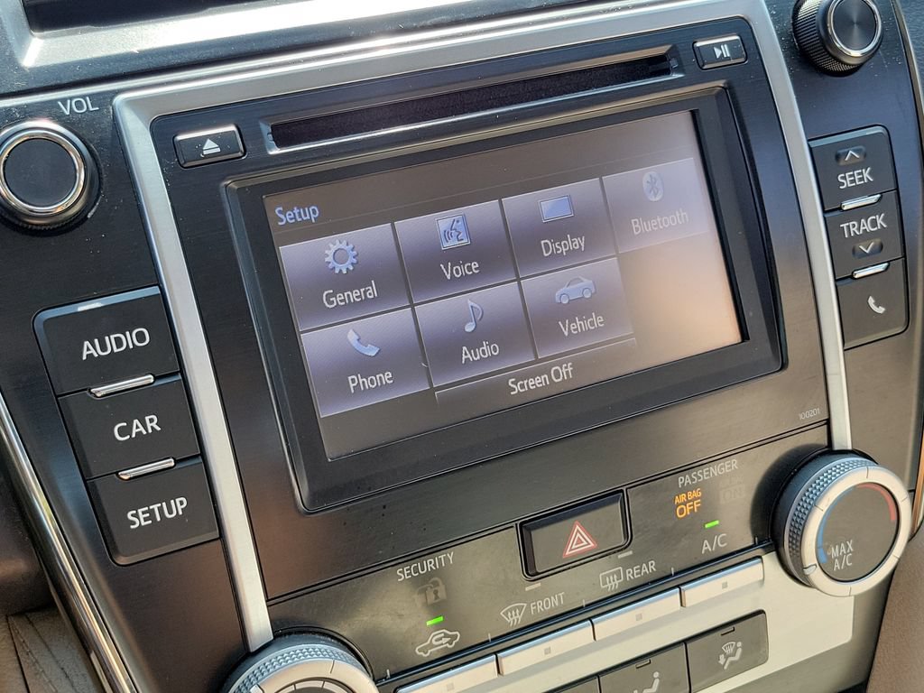 Used 2014 Toyota Camry LE FWD image 29