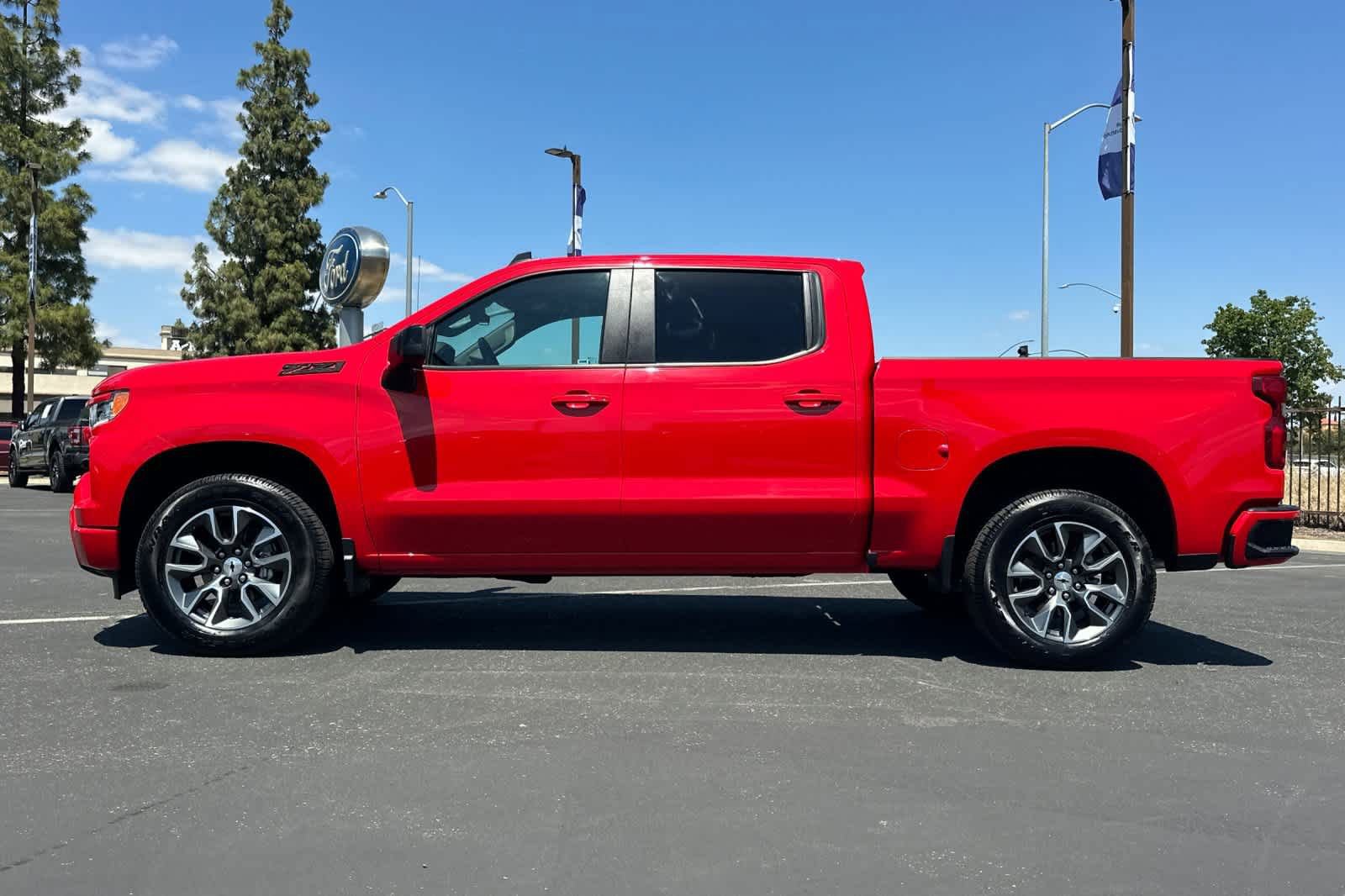 Used 2023 Chevrolet Silverado 1500 RST AWD/4WD image 6