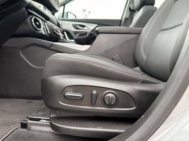 Used 2025 Chevrolet Blazer LT w/ Sound & Technology Package image 14