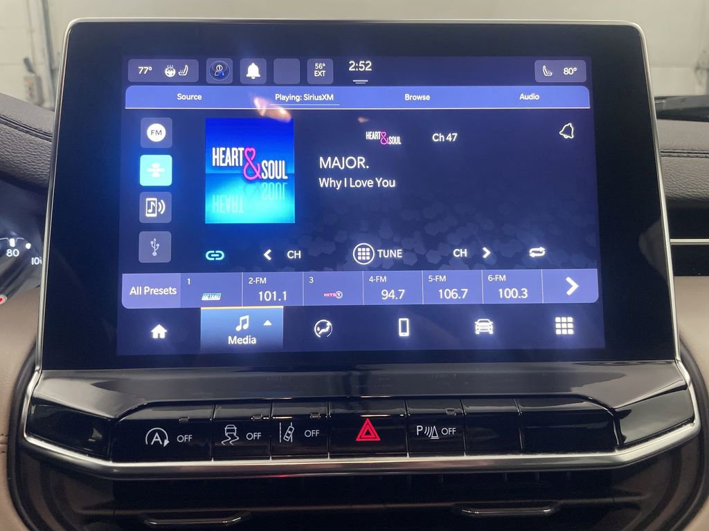 Used 2024 Jeep Compass Limited image 24