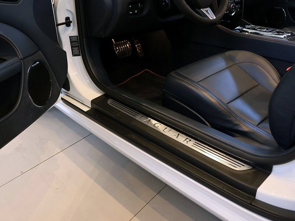 Used 2014 Jaguar XK Convertible RWD image 70