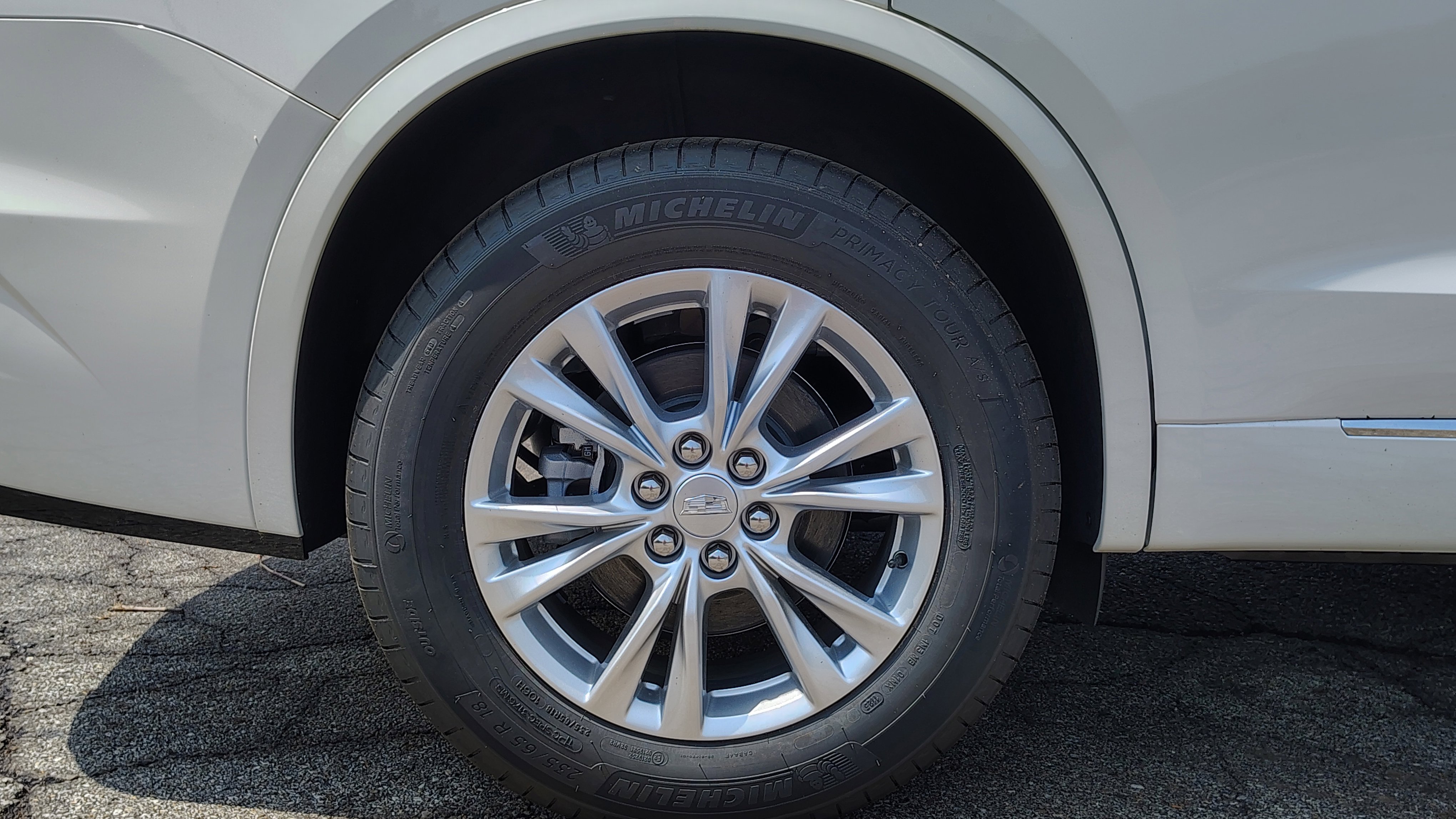 New 2025 Cadillac XT6 Luxury w/ LPO, Premium Carpet Package image 40