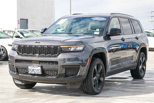Used 2023 Jeep Grand Cherokee L Laredo image 5