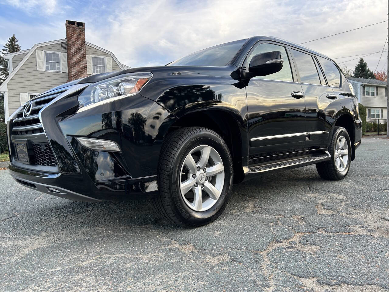 Used 2018 Lexus GX 460 image 1