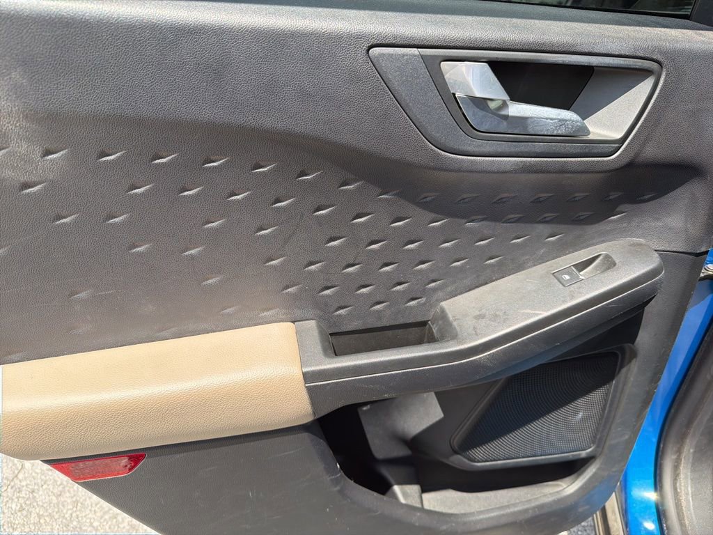 Used 2020 Ford Escape SEL FWD image 11