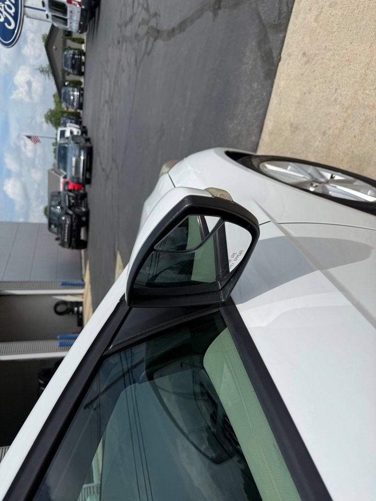 Used 2017 Ford Focus SE FWD image 9