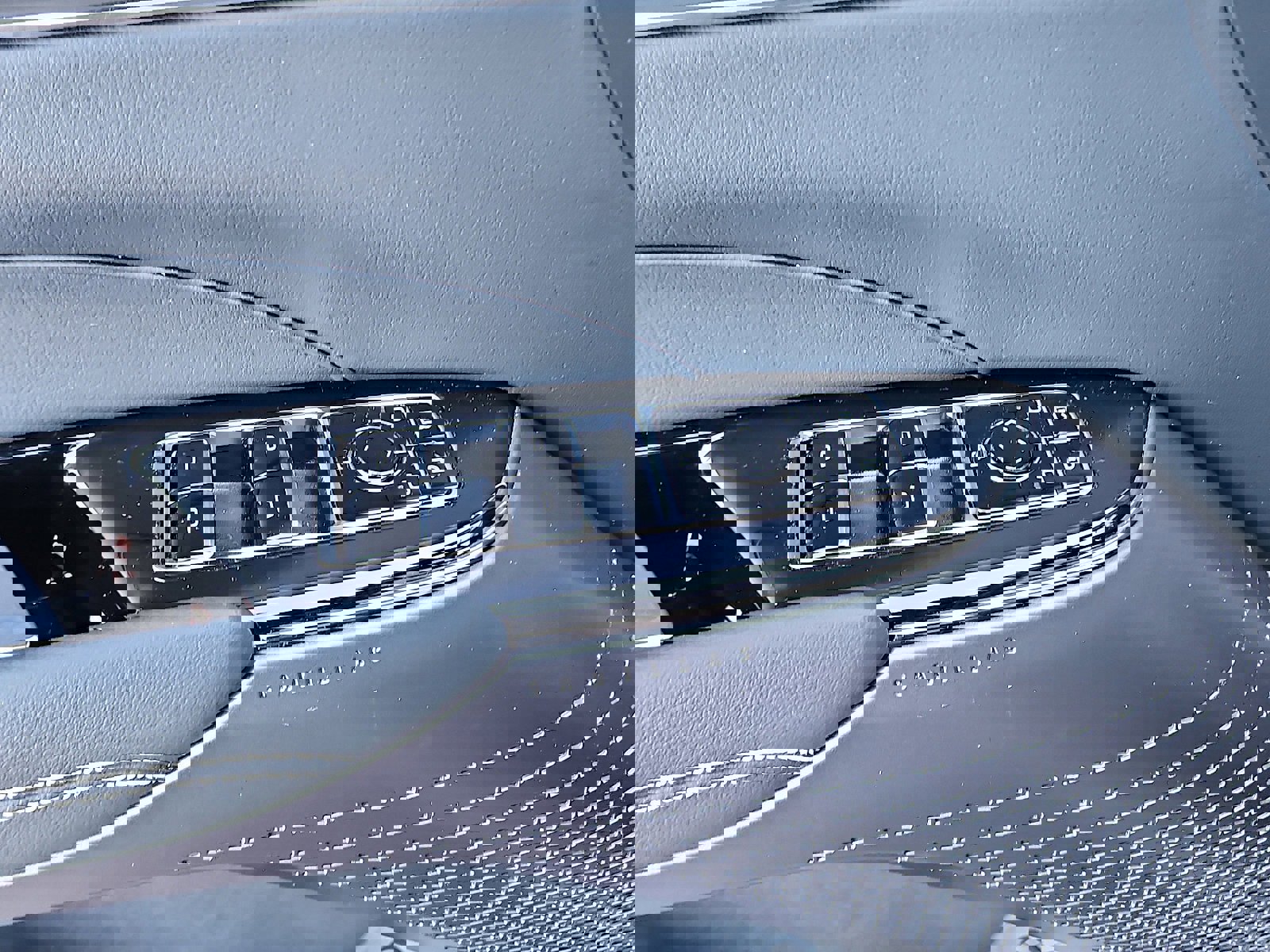 New 2025 Cadillac Lyriq Sport image 12