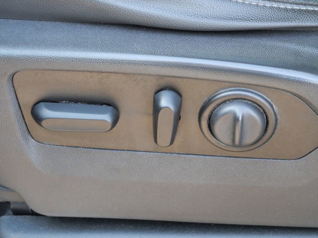 Used 2020 Chevrolet Silverado 1500 LTZ w/ LTZ Premium Package image 34