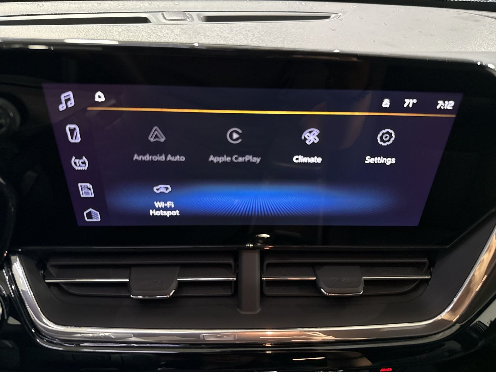 New 2026 Chevrolet Trax RS w/ Driver Confidence Package FWD image 21