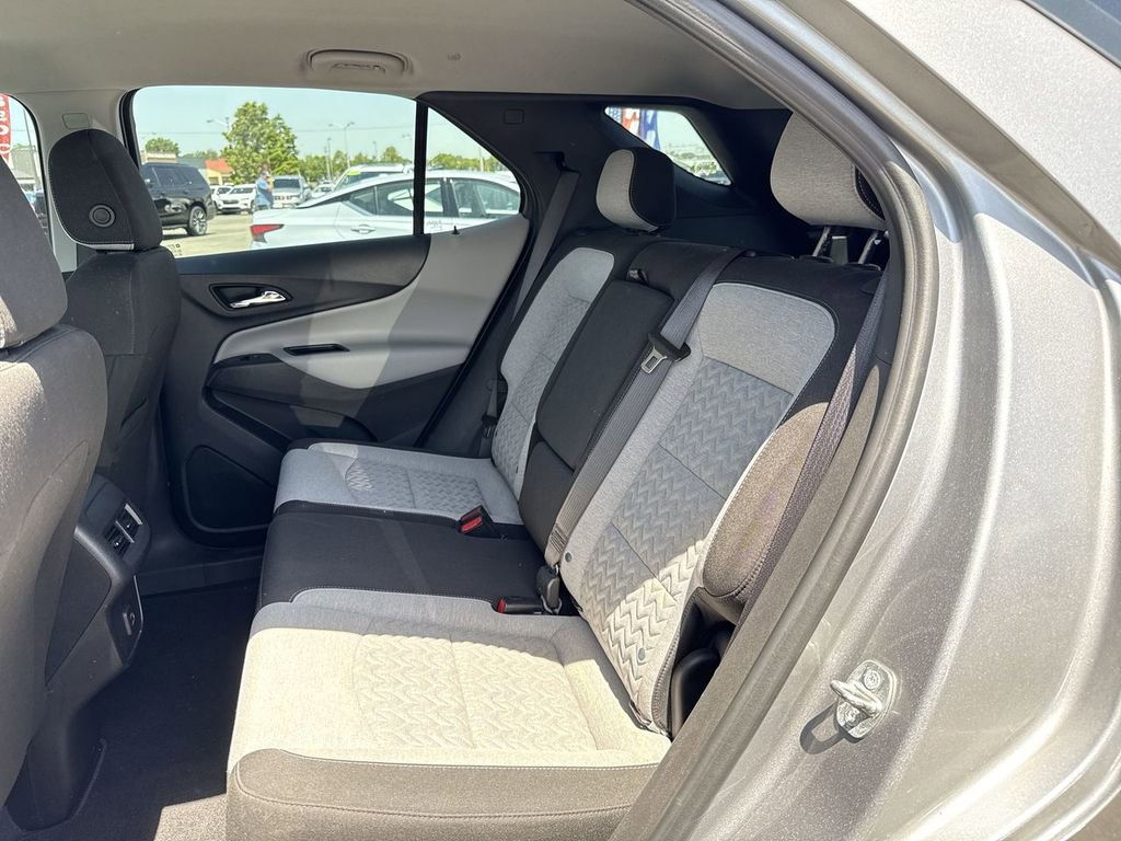 Used 2023 Chevrolet Equinox LS FWD image 19