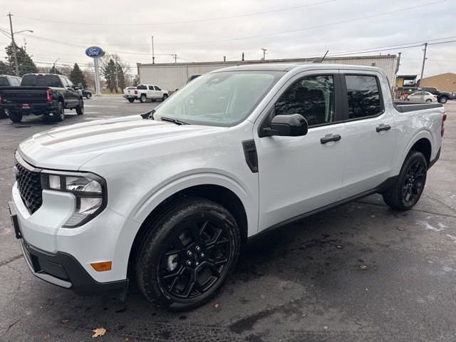 New 2025 Ford Maverick XLT w/ XLT Luxury Package AWD/4WD image 2