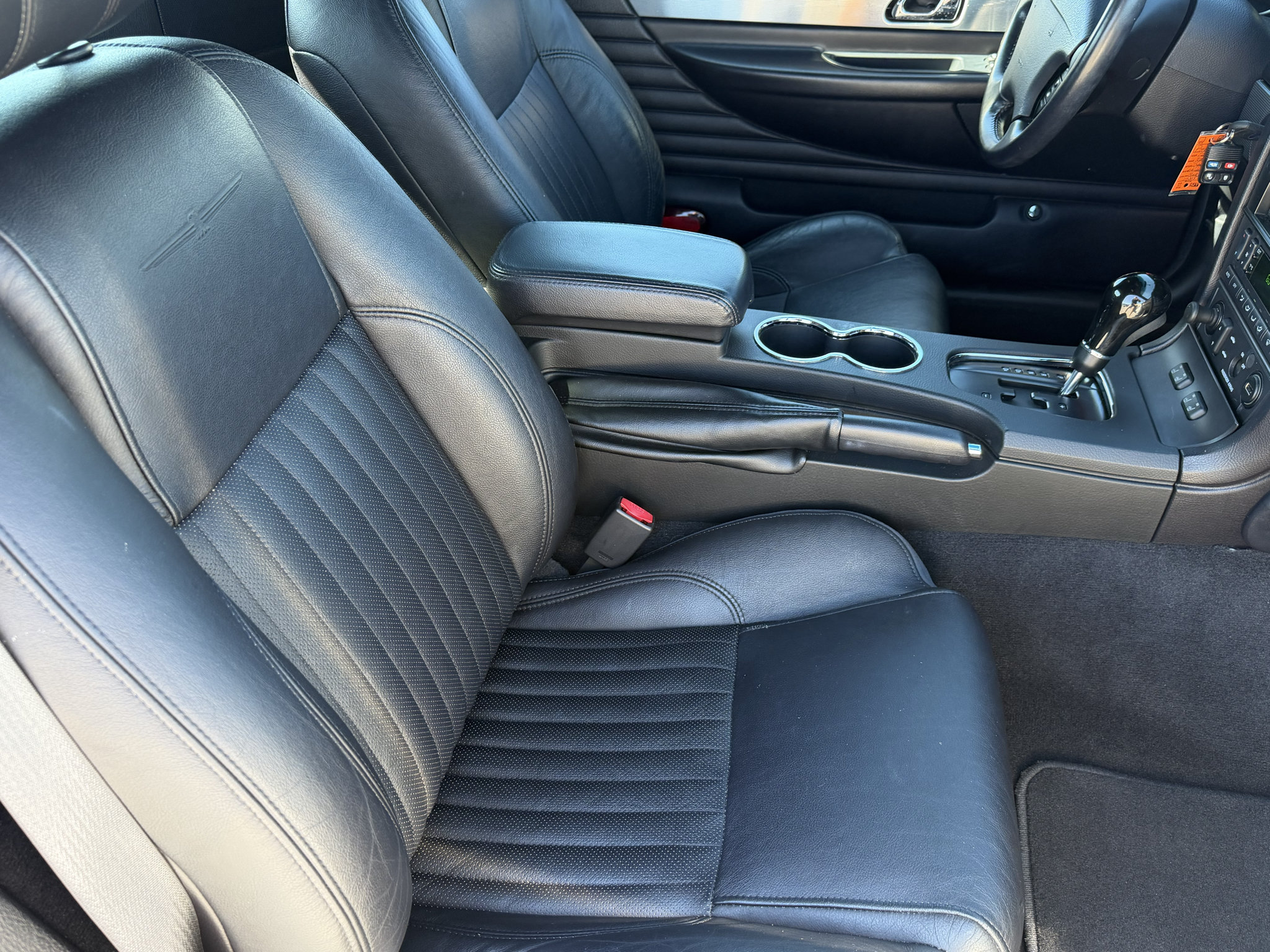 Used 2004 Ford Thunderbird RWD image 22
