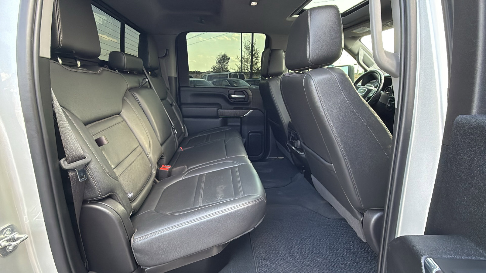 Used 2023 GMC Sierra 3500 Denali w/ Denali Ultimate Package AWD/4WD image 26