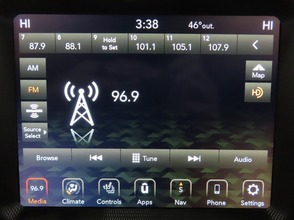 Used 2021 Jeep Wrangler Unlimited Sahara image 18