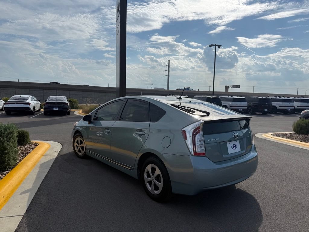 Used 2012 Toyota Prius Four w/ Deluxe Solar Roof Pkg FWD image 3