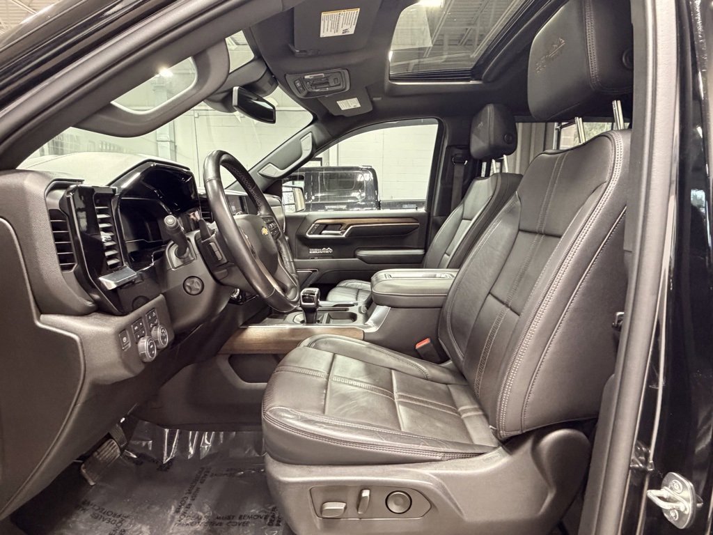 Used 2022 Chevrolet Silverado 1500 High Country w/ Z71 Off-Road Package image 27