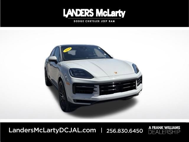 Used 2024 Porsche Cayenne S AWD/4WD image 1