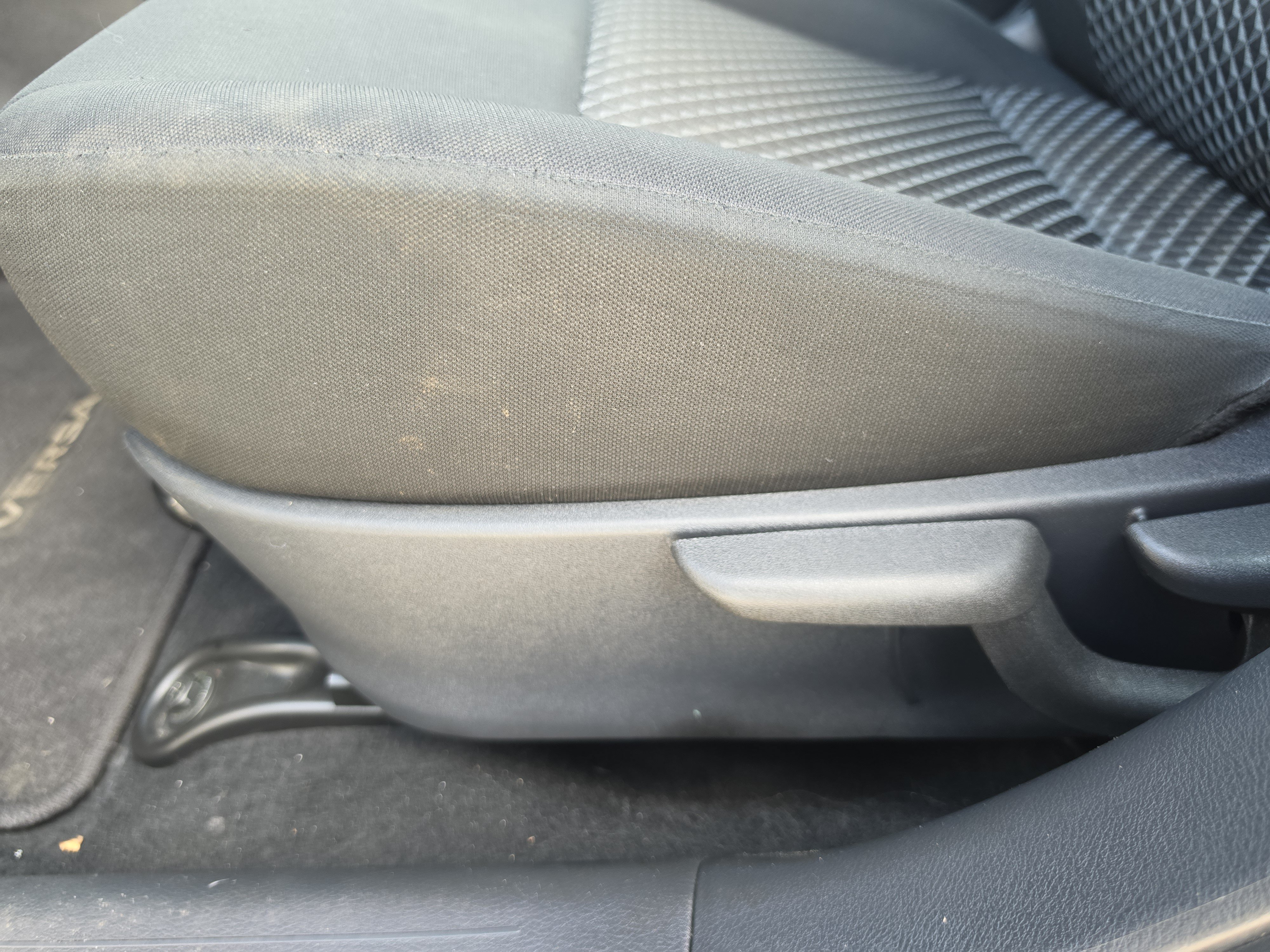 Used 2021 Nissan Versa S FWD image 6