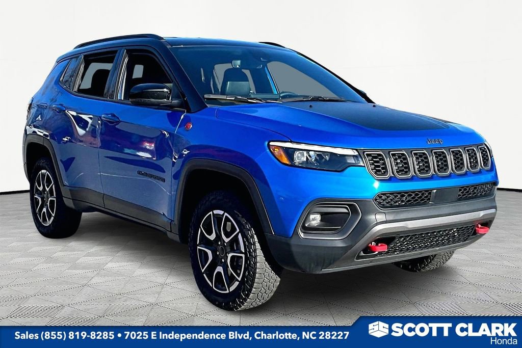 Used 2025 Jeep Compass Trailhawk w/ Trailhawk Elite Group