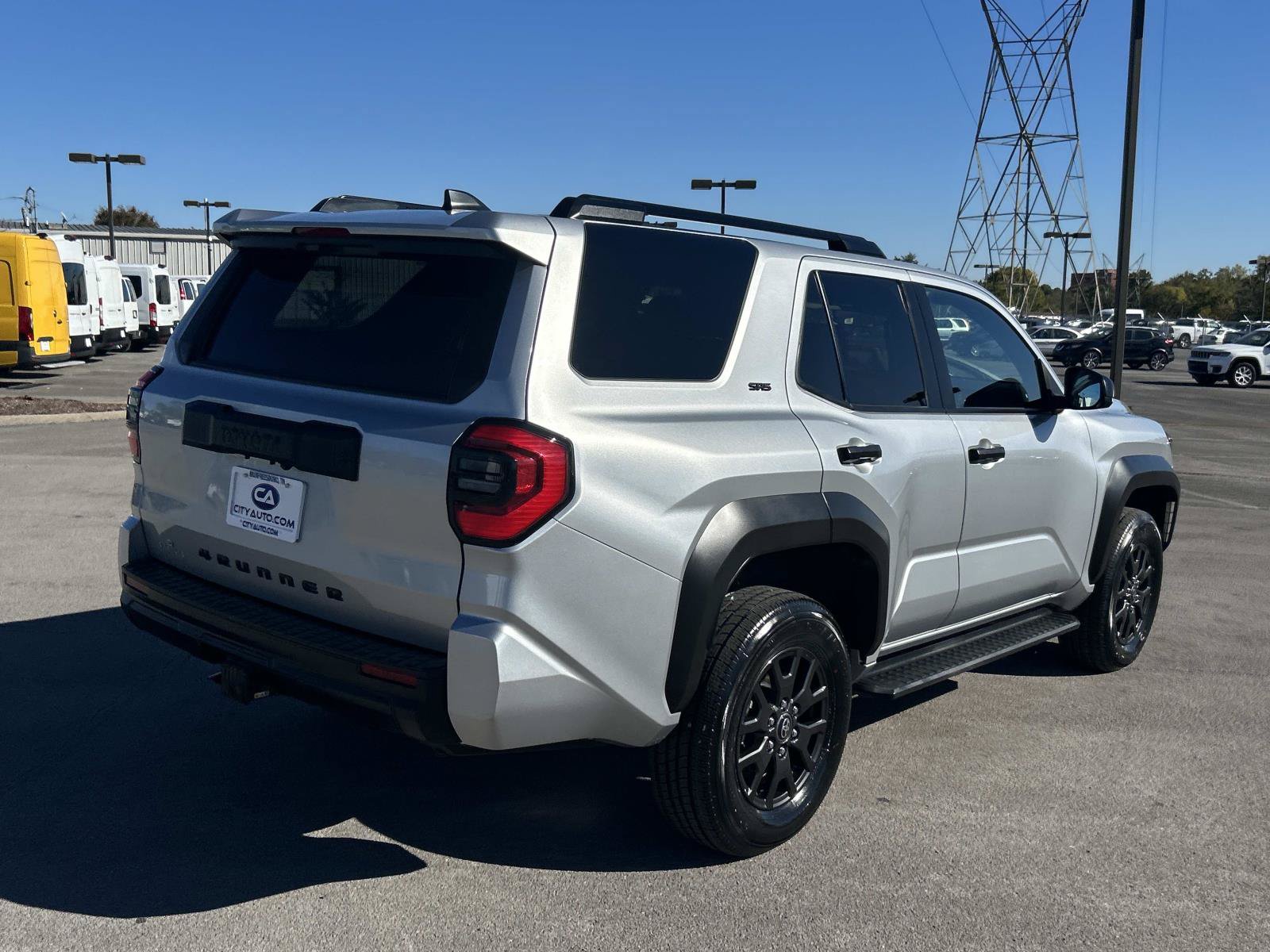 Used 2025 Toyota 4Runner SR5 AWD/4WD image 3