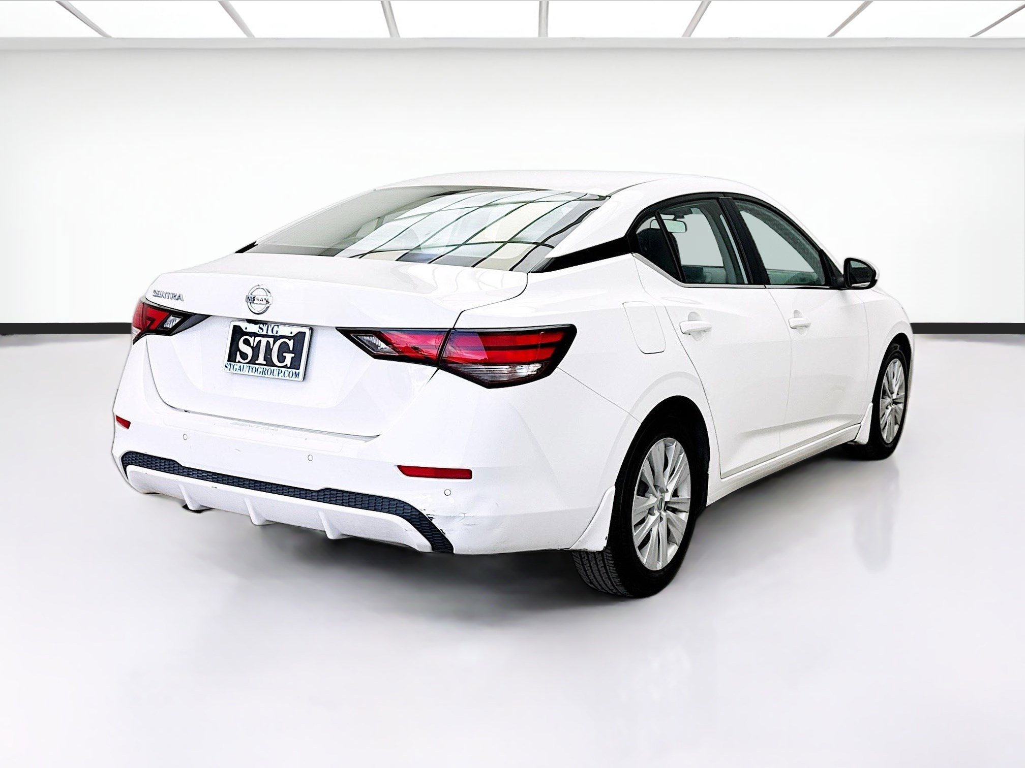 Used 2021 Nissan Sentra S image 4