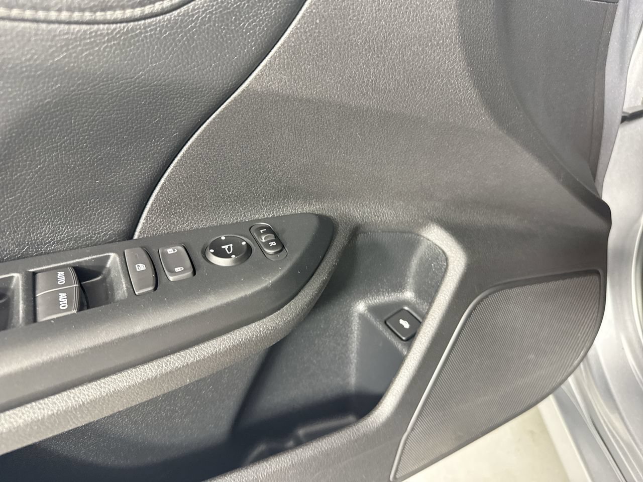 Used 2016 Honda Civic EX-L image 16