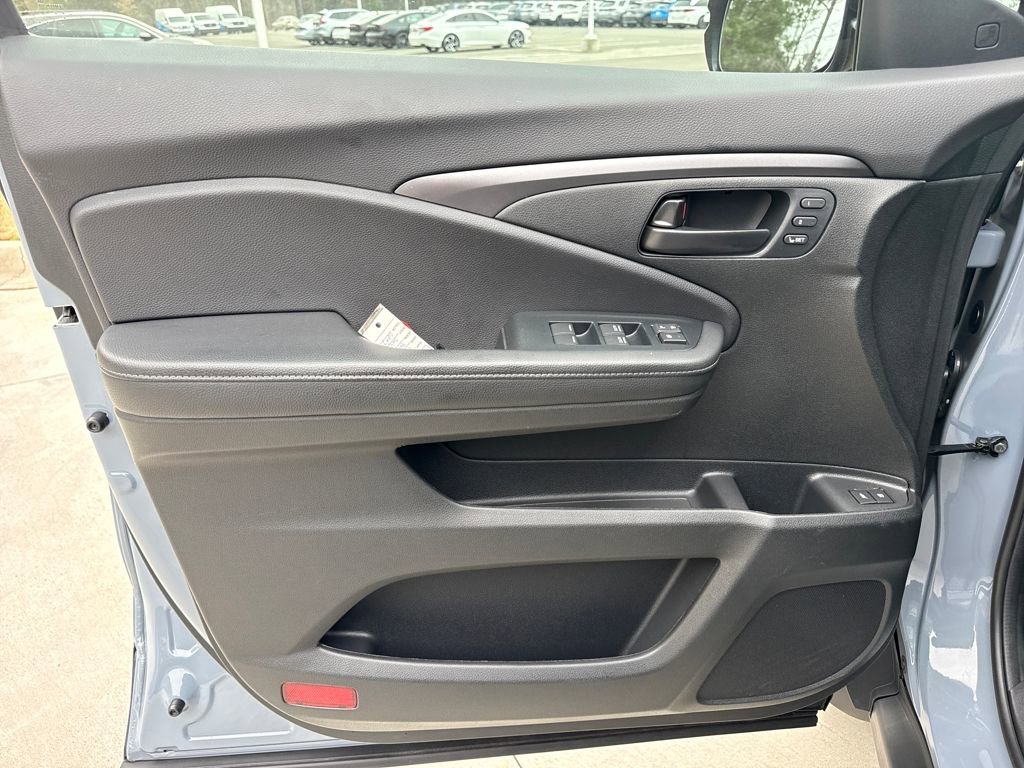 Used 2023 Honda Passport EX-L image 14