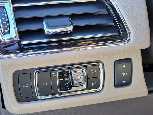 Used 2024 Lincoln Navigator L Reserve w/ Monochromatic Package image 28