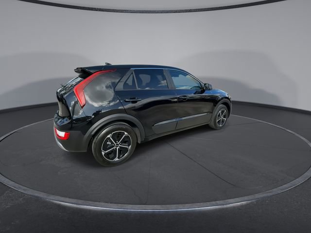 Used 2025 Kia Niro LX image 8