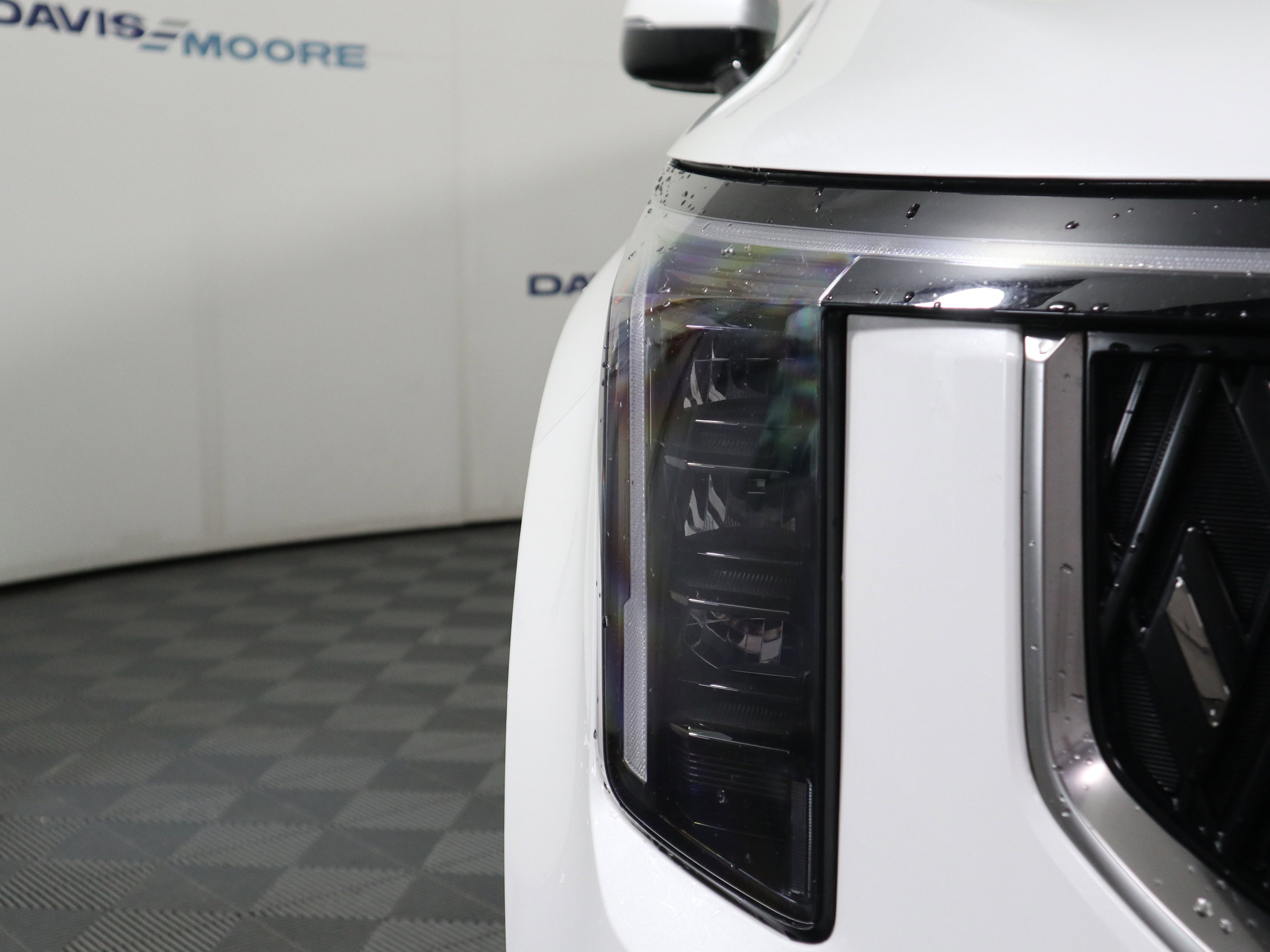 Used 2025 Kia Carnival image 3