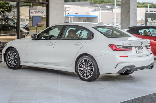 Used 2022 BMW M340i xDrive M340i xDRIVE - WHITE ON RED - w/ Driving Assistance Package image 8