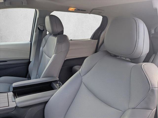 Used 2023 Toyota Sienna XLE w/ XLE Plus Package image 14