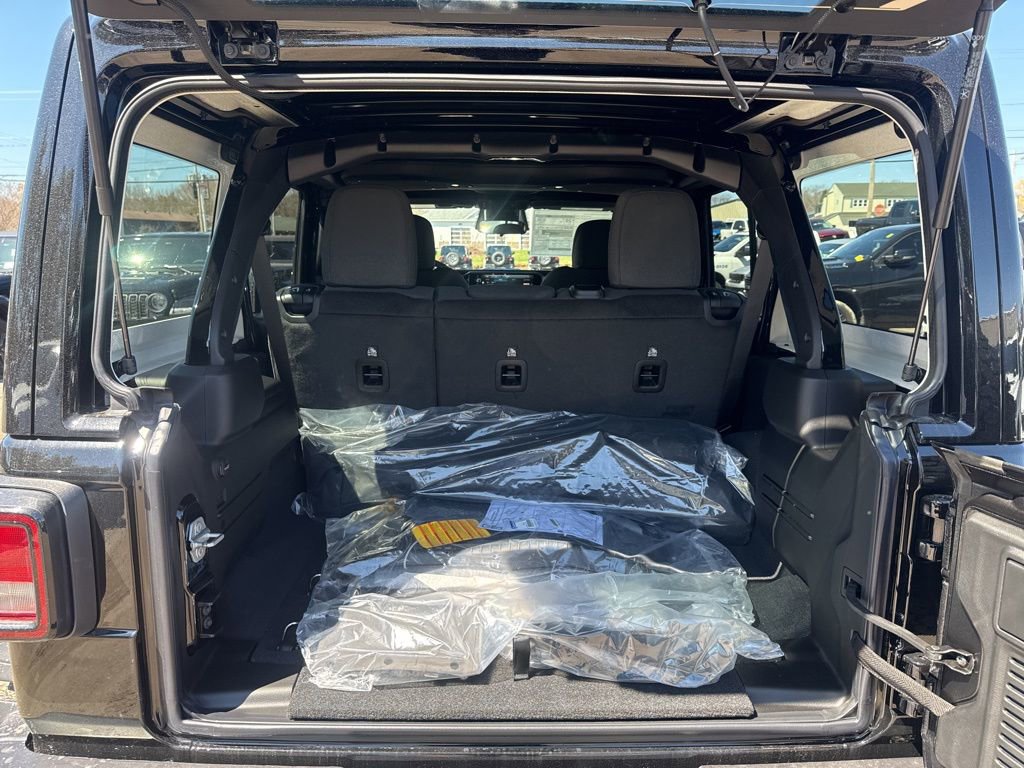 New 2026 Jeep Wrangler Willys AWD/4WD image 23