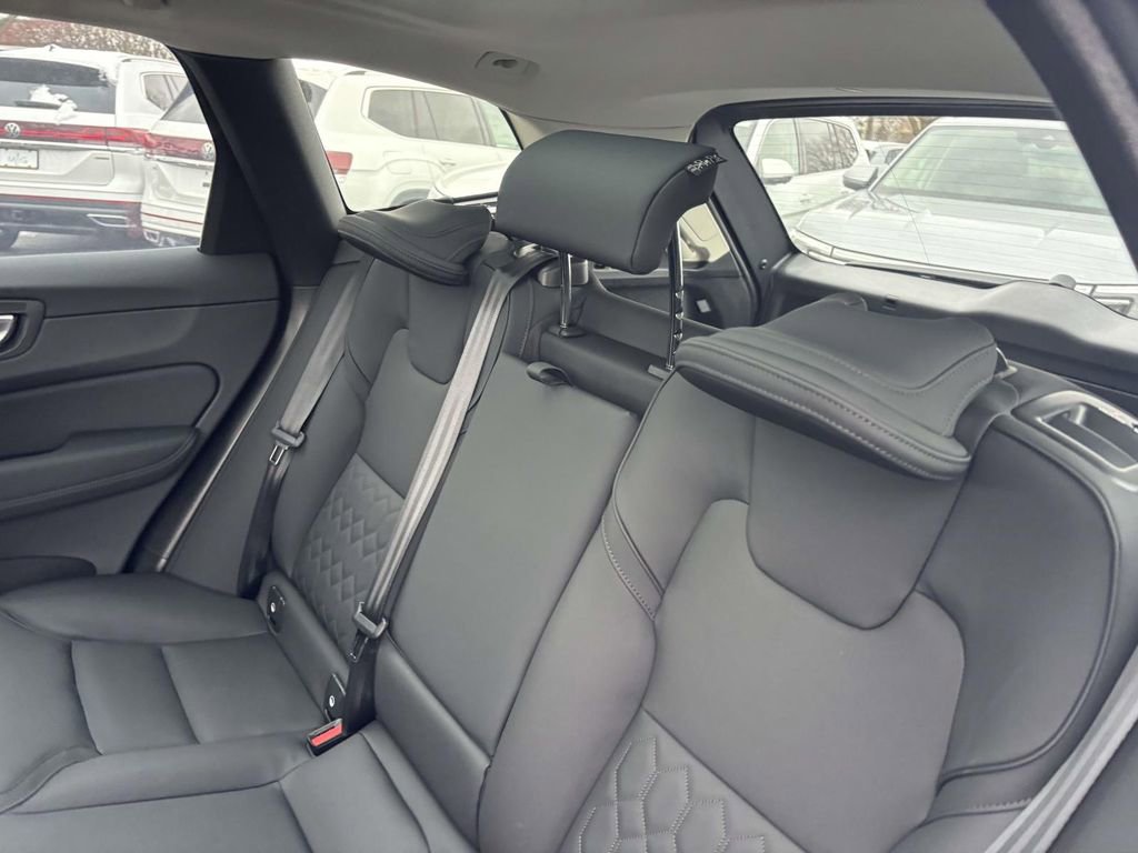 New 2026 Volvo XC60 B5 Plus w/ Protection Package Premier image 25