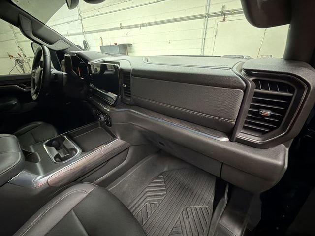 Certified 2024 Chevrolet Silverado 2500 LTZ w/ LTZ Plus Package image 30