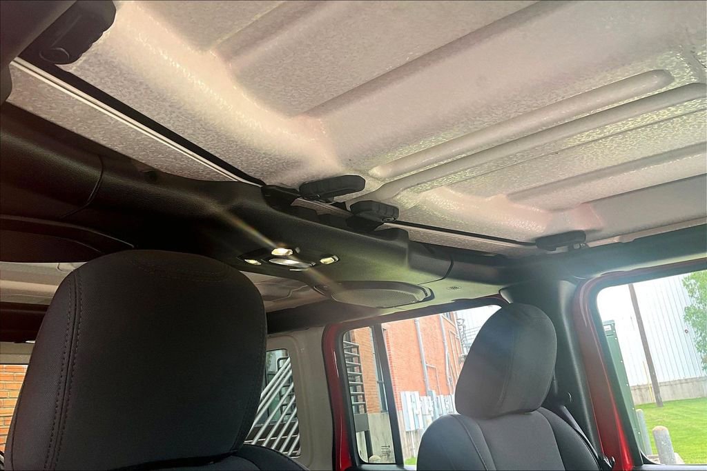 Used 2019 Jeep Wrangler Unlimited Sport S AWD/4WD image 24