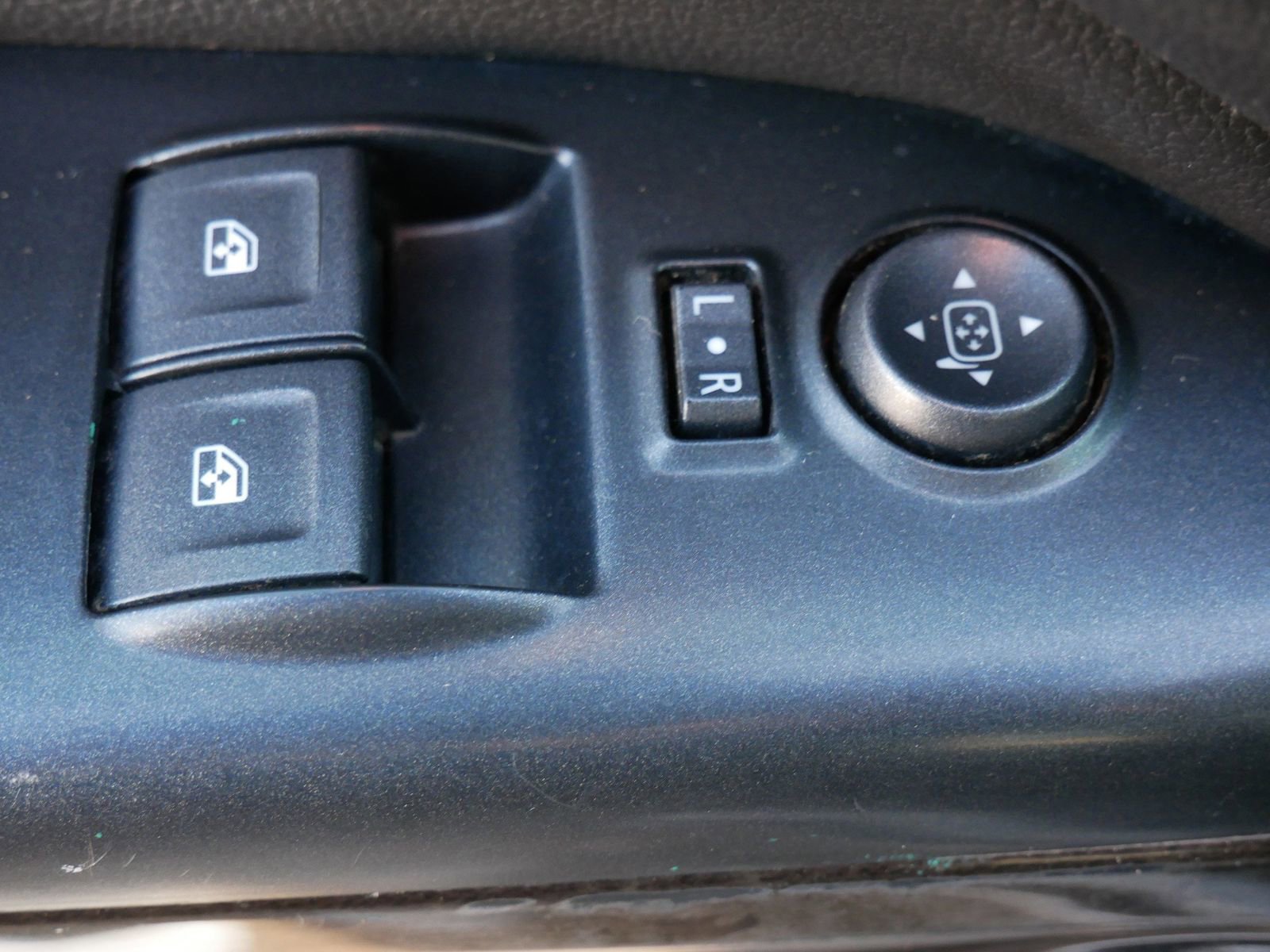 Used 2016 GMC Canyon SLT w/ Trailering Package image 13