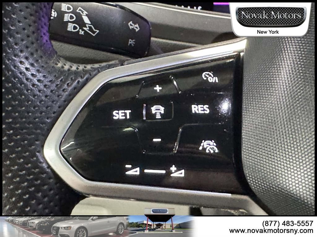 Used 2023 Volkswagen Tiguan SE R-Line image 19