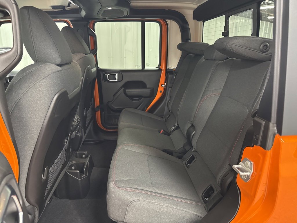New 2025 Jeep Gladiator Rubicon w/ Convenience Group image 10
